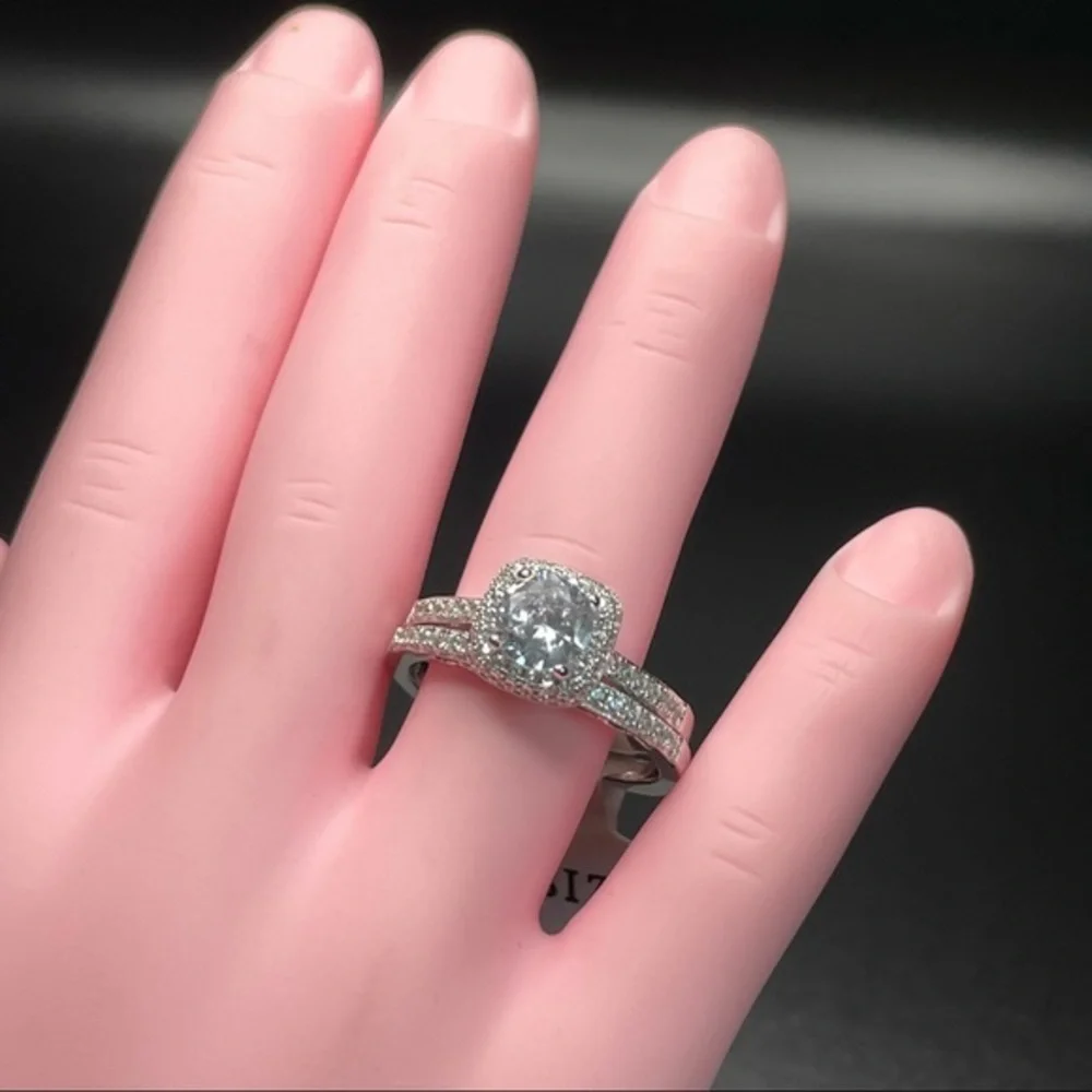 925 Sterling Silver Diamond 2‎ Band Ring Set Sz 9